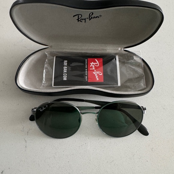 Ray-Ban 90s Style Metallic Silver Sunglasses with Dark Green Lenses - Picture 5 of 12